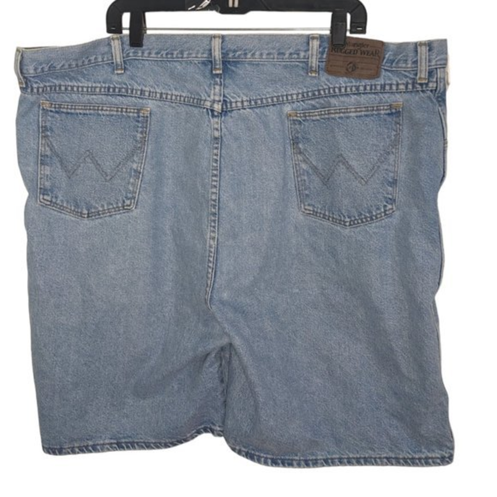 Vintage Wrangler Denim Shorts Men W Stitch Pocket Light Wash Size 45 Rugged Wear - Picture 2 of 6